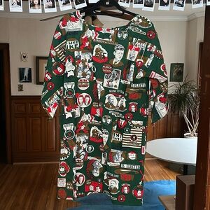 Vintage 60's/70's bell sleeved election dress Presidential novelty print dress.